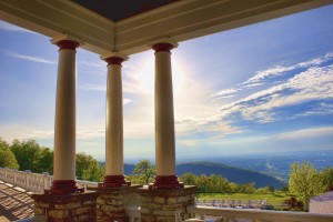 The Historic Columns at the Summit Inn